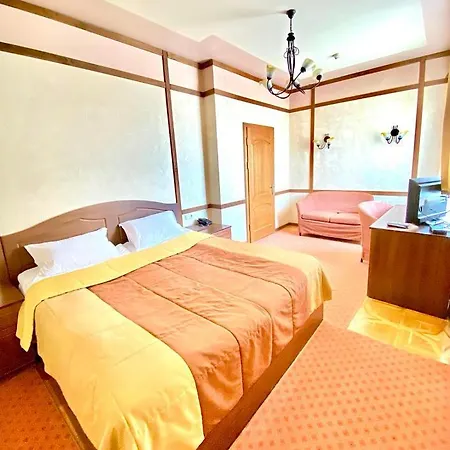 Hotel Complex Bahus *