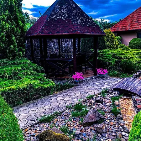 Complex Bahus * Uzhhorod